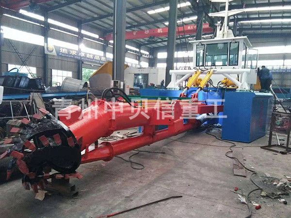 Cutter suction dredger